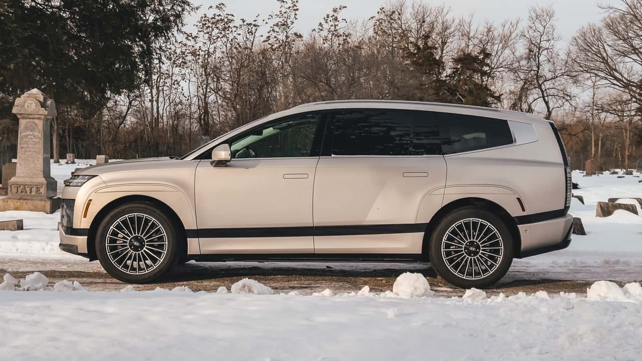 I Drove The 2026 Hyundai Ioniq 9. Its The Electric SUV For Real Families